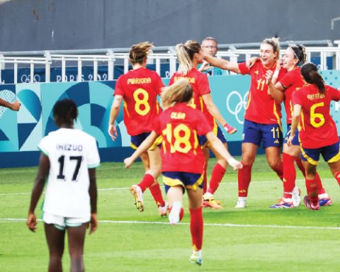 falcons against Spain