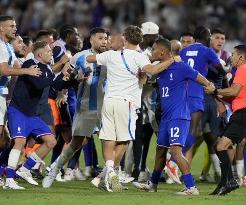 France vs Argentina war on the pitch and outside the pitch