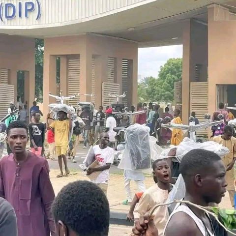 Kano looting