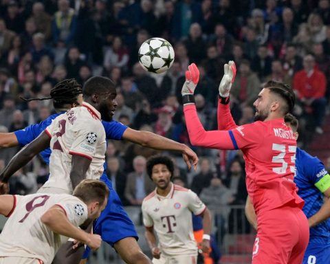 Bayern Munich Roast Dinamo Zagreb in Champions league opener