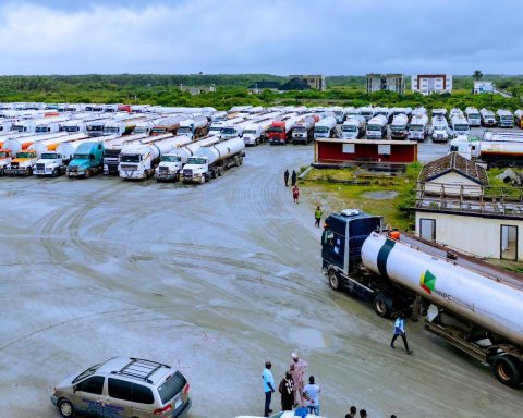 Dangote Refinery Targets 100% Evacuation Of Products Through Sea