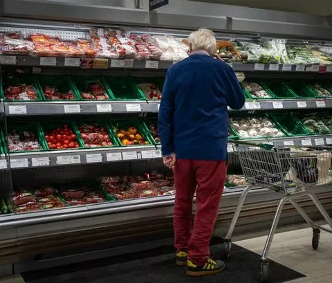 Inflation Drops To 1.7% In UK As Policymakers Consider Next Steps