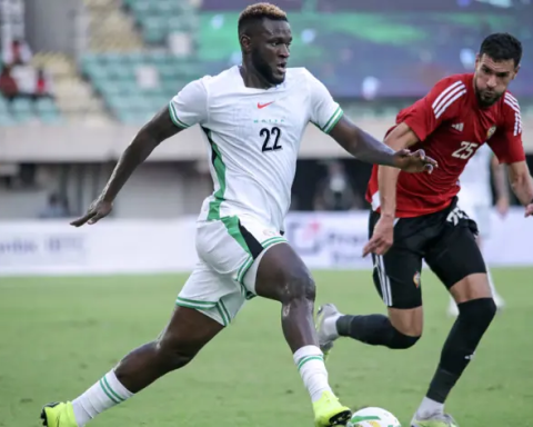Super Eagles and Leverkusen forward Victor Boniface out runs libyan players