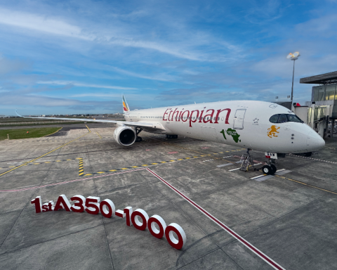 Celebrating Ethiopian Airlines delivery of the first A in Africa equipped with Thales’s AVANT Up IFE