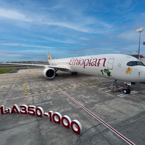 Celebrating Ethiopian Airlines delivery of the first A in Africa equipped with Thales’s AVANT Up IFE
