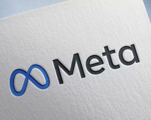 Meta Warns Users Against  Holiday Shopping Scam
