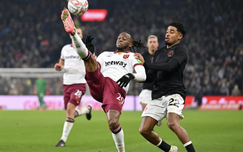 West Ham crash out of FA Cup after defeat by Aston Villa