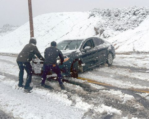U.S Winter Storms Claim 14 Lives As Arctic Air Brings Record Cold