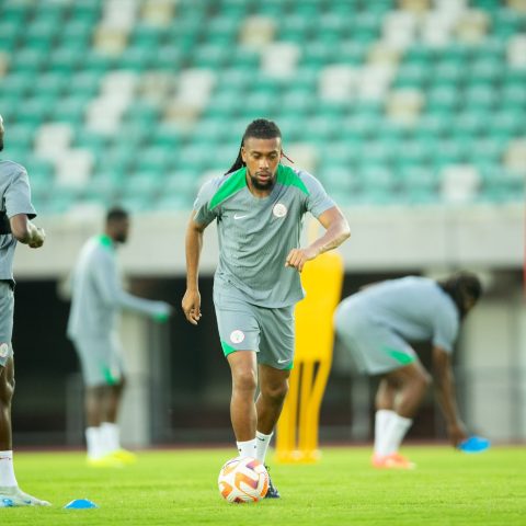 Eagles duo Wilfred Ndidi and Alex Iwobi during traiing