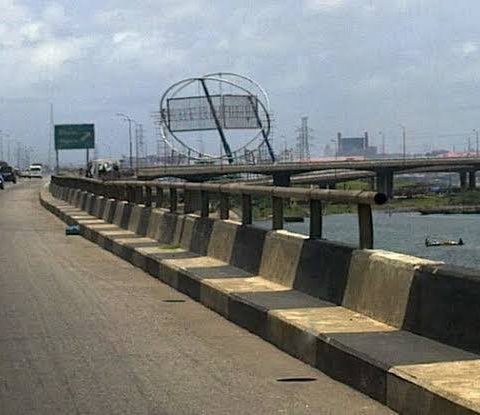 Independence Bridge: Nigeria’s Works Minister Sets New Guidelines For Closure Of Federal Roads