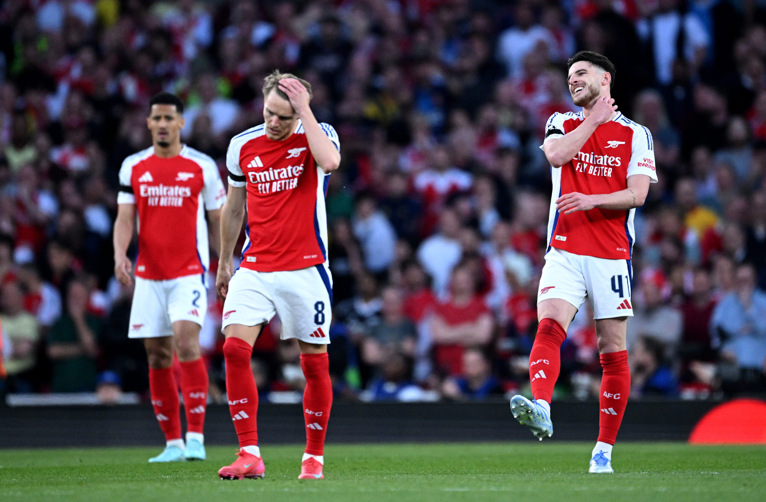 Arsenal rue first leg loss to PSG