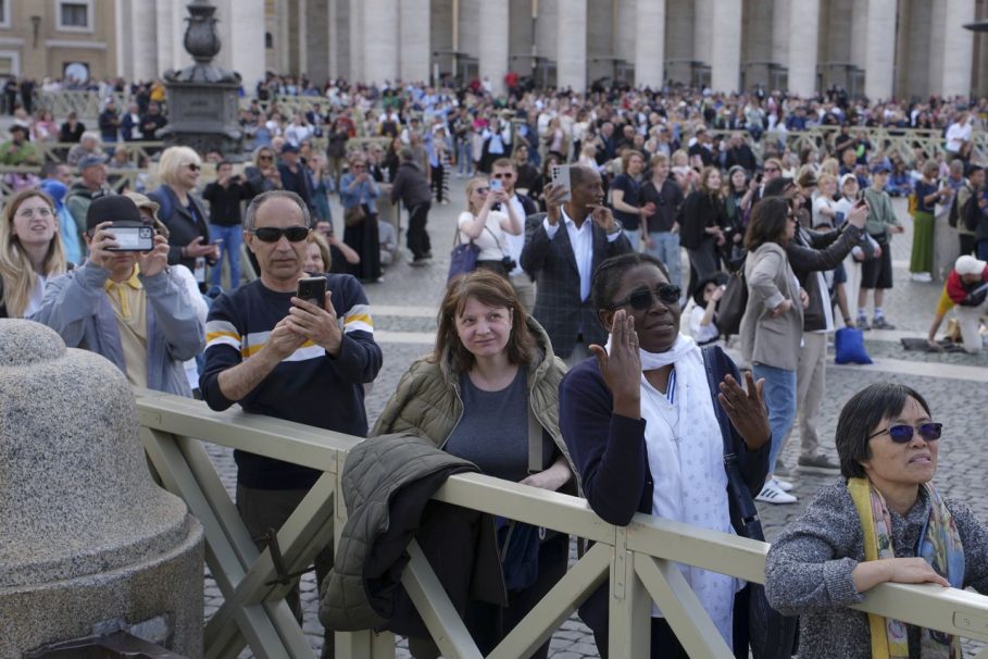 Catholic Faithful take photos at Sistine Chapel as black smoke billows Catholic Faithful take photos at Sistine Chapel as black smoke billows