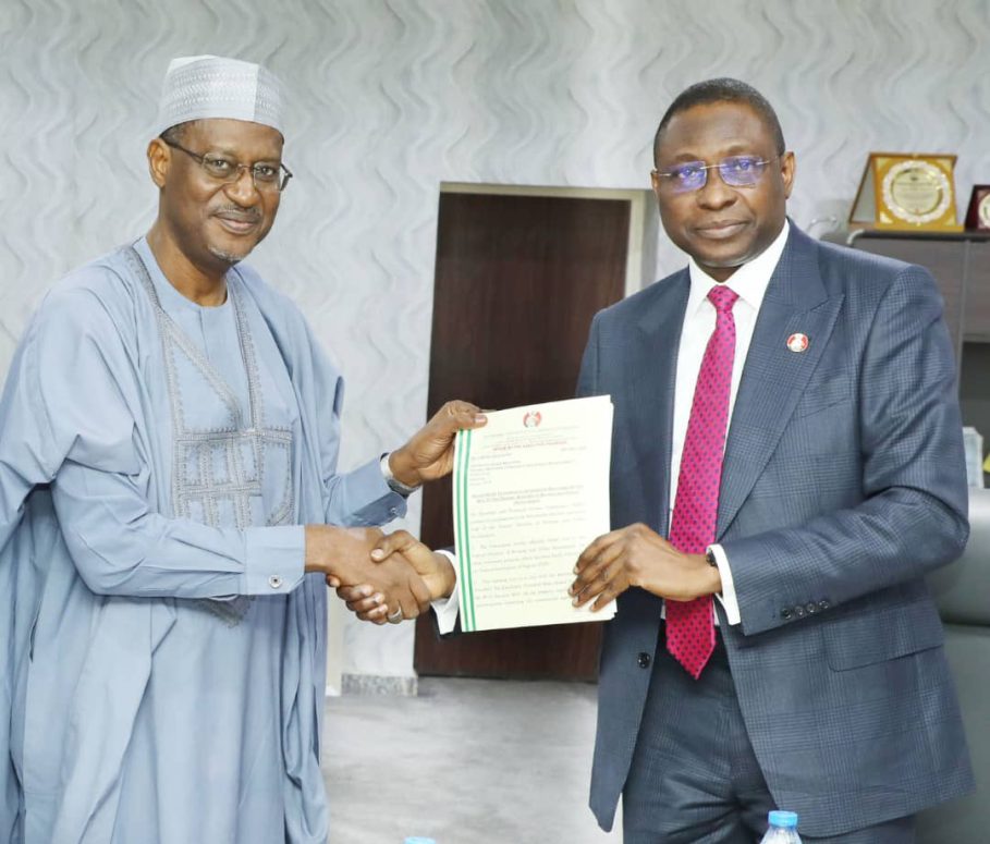 Minister of Housing and EFCC chairman during handopver of recovered assets Minister of Housing and EFCC chairman during handopver of recovered assets
