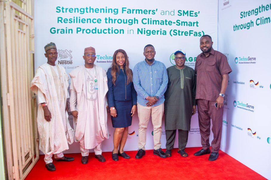 L-R: Alhaji Nuhu Aminu, Chairman, All Farmers Association of Nigeria, Kaduna State Chapter, Alhaji Mohammed Rili, GM, Kaduna Agricultural Development Agency, Mrs. Adesuwa Akinboro, Country Director of TechnoServe Nigeria, Mr. Alidu Amadu, Head of Agricultural Services, Central West Africa, Mr Bege Dutse Bungwon, Kaduna State Ministry of Agriculture and Dr. Rufus Idris, AGRA’s Country Director for Nigeria, at the launch of the Strengthening Farmers’ and SMEs’ Resilience through Climate Smart Grain Production and Accessing the Structured Markets (StreFaS) initiative in Zaria, recently. AGRA, Nestle, Technoserve Launch Climate-smart agriculture Initiative In Nigeria
