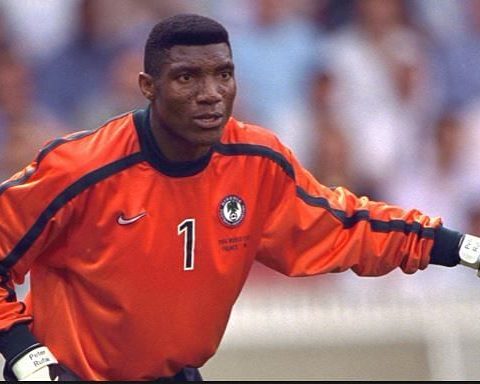 Ex-Super Eagles Goalkeeper, Peter Rufai, Dead